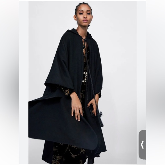 Zara Thick flared sleeve Long HOODED CAPE limited edition Tassel poncho - Picture 3 of 16